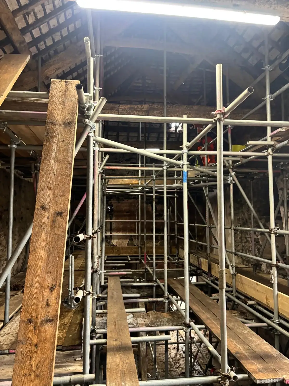 Scaffolding on Langdale Spa building for window replacement and render work